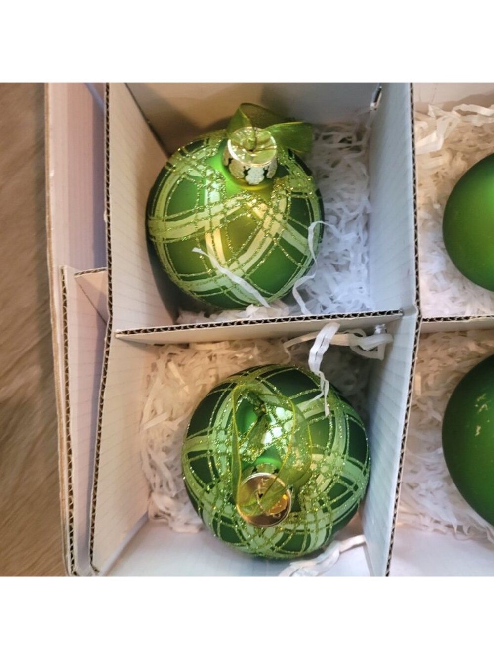 Frontgate Christmas Ornament 15 Green Glass Glitter Baubles Finial Teardrop Flaw - Picture 2 of 10